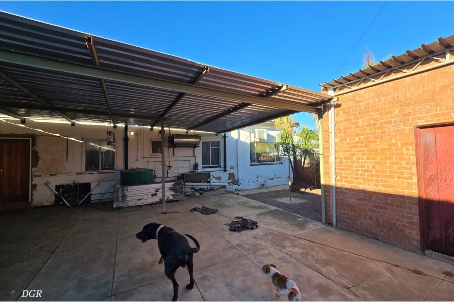 4 Bedroom Property for Sale in Herlear Northern Cape